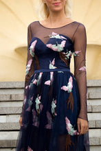 Lace Prom Dresses A-line Bateau Sweep Train Embroidery Long Chic Prom Dress JKL1199|Annapromdress