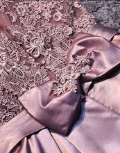 Chic Prom Dresses Scoop Floor-length Lace Bowknot Long Prom Dress Satin JKL479