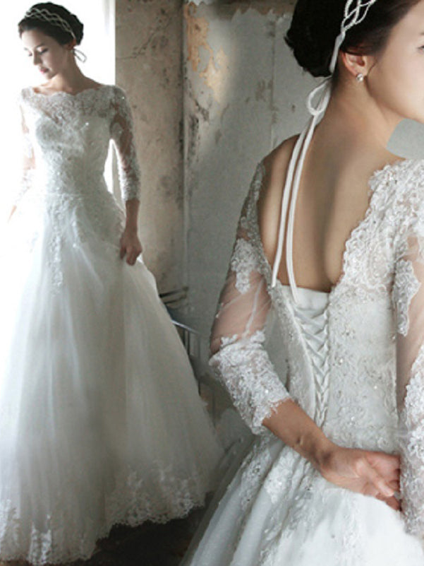 Beautiful Wedding Dresses A-line Floor-length Ivory Tulle Bridal Gown JKS150