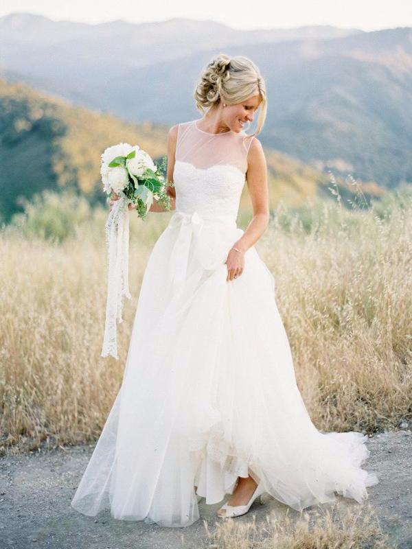 Cheap Wedding Dresses Scoop Strapless Ivory Tulle Bridal Gown JKS228