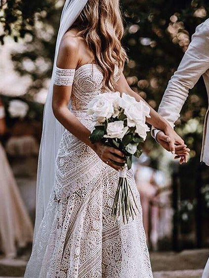 Romantic Wedding Dresses Off-the-shoulder Sweep Train Lace Simple Beach Bridal Gown JKW240|Annapromdress