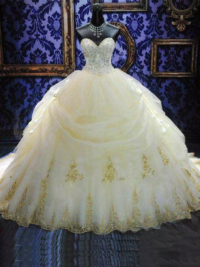 Ball Gown Wedding Dresses Sweetheart Beading Sparkly Long Train Luxury Bridal Gown JKW266|Annapromdress