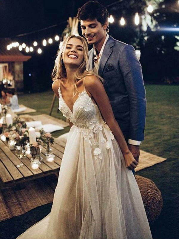 Backless Wedding Dresses Aline Deep V Spaghetti Straps Simple Open Back Bridal Gown JKW312|Annapromdress