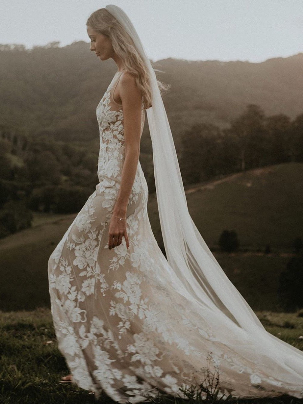 Long Sheath Wedding dresses Lace V-neck Bridal Gowns JKZ6203|annapromdress