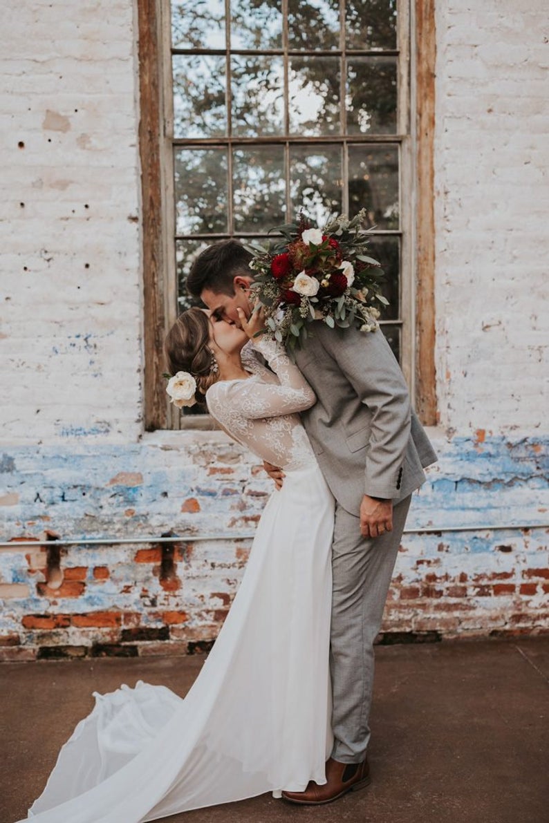 Boho Lace Long Sleeves Wedding Dress Open Back A Line Rustic Wedding Dress Bridal Gown YSR234|annapromdress