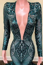 Emerald V-Neck Long Sleeves Sequins Lace Prom Dress Mermaid