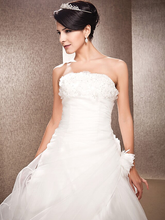 Ball Gown A-Line Wedding Dresses Strapless Court Train Organza Sleeveless