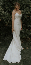 Spaghetti Straps V-neck Lace Wedding Dresses With Train.DB10051