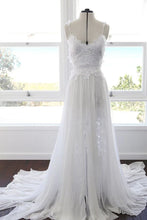 Sweetheart Chiffon Spaghetti Strap Lace Beach Wedding Dresses