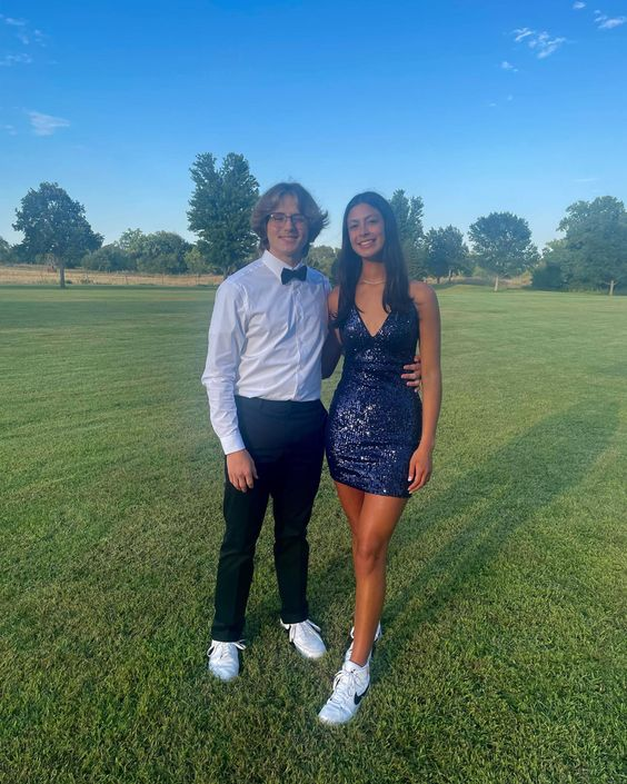 Sexy V Neck Tight Dress Short Homecoming Dress Y6947