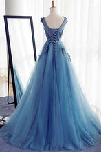 Stunning Long A-line Jewel Sleeveless Lace Tulle Prom Dress