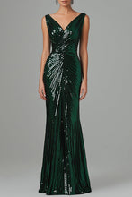 Dark Green Mermaid V-Neck Sequins Pleated Formal Dress