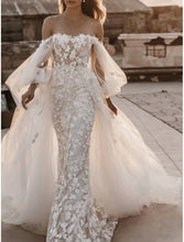 Hall Formal Wedding Dresses A-Line Sweetheart Long Sleeve Court Train Lace Bridal Gowns With Pleats Appliques dress to impress