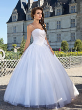 Ball Gown Wedding Dresses Sweetheart Neckline Floor Length Tulle Sleeveless