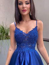 Applique Spaghetti Straps Floor Length Dresses SYP124