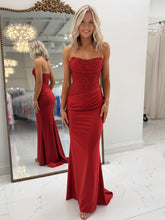 Bodycon Scoop Neck Satin Long Prom Dress with Appliqeus