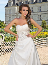 Princess A-Line Wedding Dresses Strapless Chapel Train Satin Sleeveless