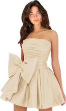 Chic Short Homecoming Dresses A-line Sleeveless Strapless Ruched Lace Up Party Dresses with Bow
