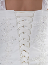 A-Line Wedding Dresses Sweetheart Neckline Chapel Train Lace Tulle Spaghetti Strap with Beading Appliques