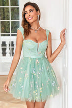 Floral Embroidery Sweetheart A-Line Homecoming Dress Short Party Dress PD472