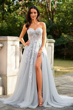 Beautiful A-Line/Princess Tulle Applique Sweetheart Sleeveless Court Train Long Prom Dresses GJS912