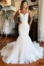Mermaid Gorgeous Tulle V-neck Lace Appliqued Wedding Dresses