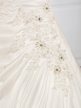 Ball Gown Wedding Dresses V Neck Chapel Train Taffeta Half Sleeve See-Through with Ruched Beading Appliques