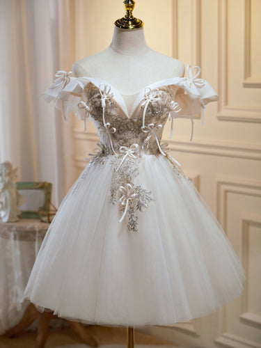 Chic Off The Shoulder V Neck Tulle Short Homecoming Dresses