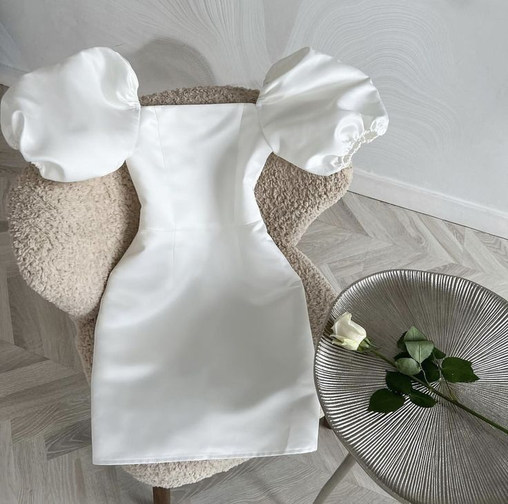 White Square Neckline Homecoming Dress with Puff Sleeves Y2534