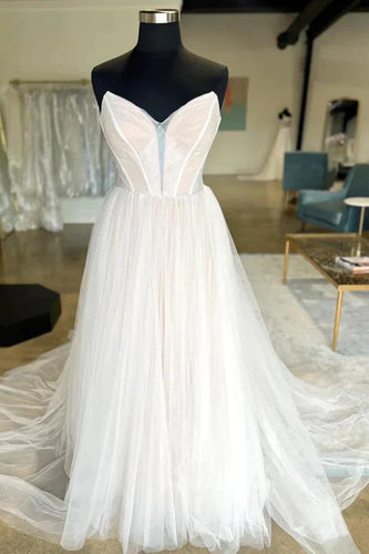 A-line Pleated Tulle Sweetheart Neck Wedding Dresses