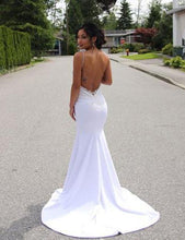Elegant Backless Mermaid Lace V-neck Long Wedding Dresses with Appliques, MW135