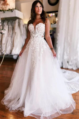 A-line Strapless Princess Tulle Wedding Dresses With Lace Appliques