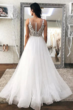 A-line V-neck Tulle Wedding Dresses With Lace Appliques Bridal Gowns