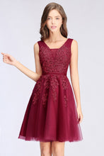A-line Knee-length Tulle Prom Dress with Appliques