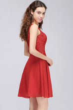 A-line Short Chiffon Red Homecoming Dresses with Lace Appliques