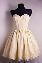 A-line Sweetheart Sleeveless Satin Homecoming Dresses With Lace Applique PD081