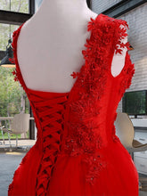 A-Line/Elegant Scoop Sleeveless Applique Tulle Prom Dresses