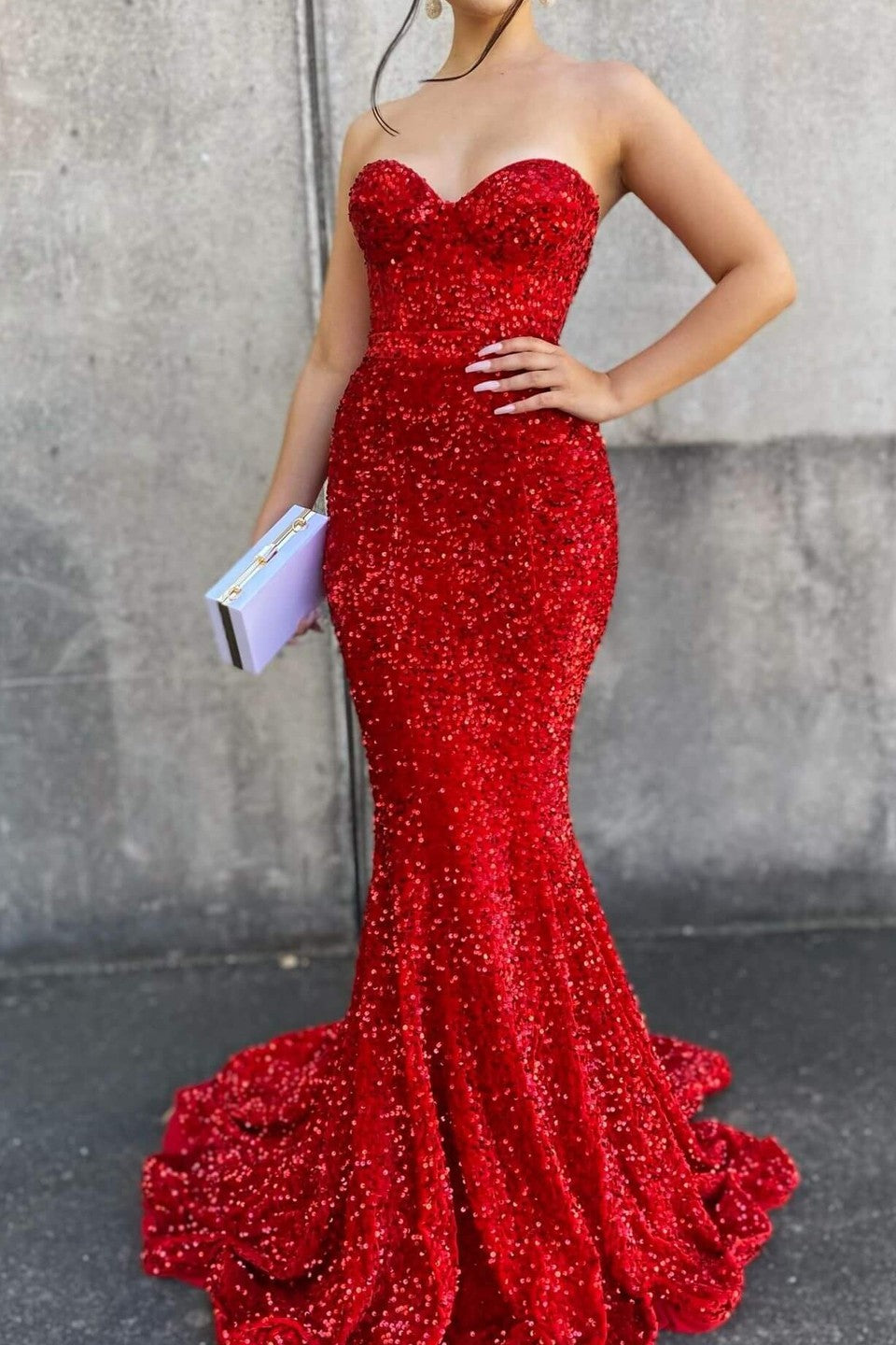 Elegant Sequined Sweetheart Mermaid Long Prom Dress with Ruffle
