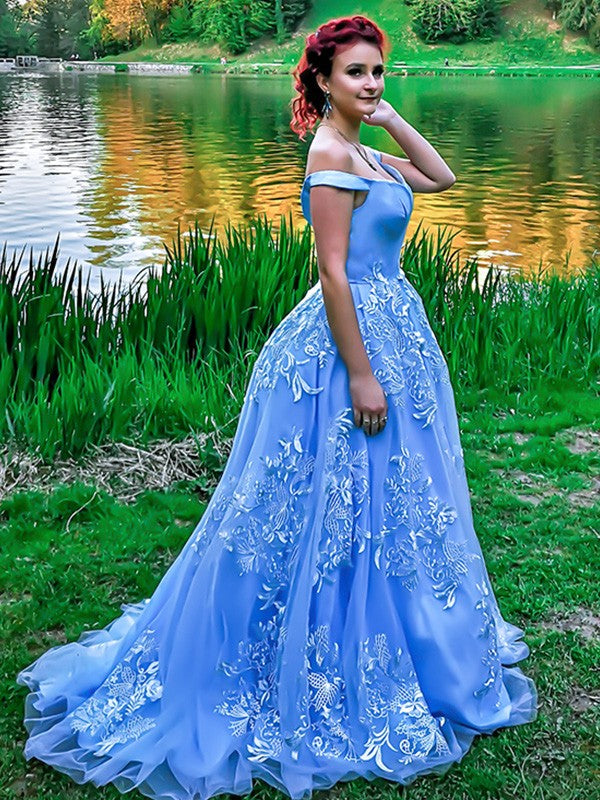 Ball Gown Sleeveless Off-the-Shoulder Applique Tulle Prom Dresses