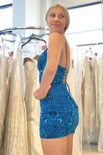 Beautiful Blue V-neck Spaghetti Straps Sleeveless Short Homecoming Dresses With Lace
