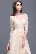 Champagne Scoop A-line Lace Appliques Prom Dress