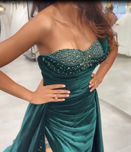 Dark Green Sequins Sleeveless Sweetheart Floor-length Split Front A-line Prom Dresses