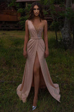 Elegant Long Mermaid V-neck Beading Prom Dress With Slit