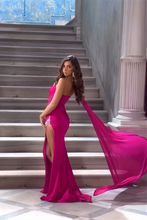 Elegant Sleeveless V-neck Sequined Mermaid Prom Dress With Slit
