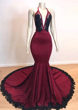 Elegant V-Neck Halter Mermaid Appliques Evening Gowns
