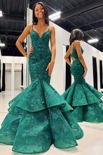Elysian | Hunter Green V-Neck Lace Applique Layered Mermaid Prom Dress