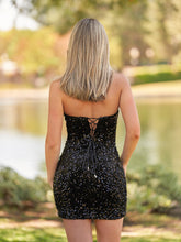 Sweetheart Black Sequin Short Homecoming Dresses