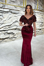 Exquisite Sequins V-neck Short Sleeve Floor-length Prom Dresses