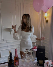 White Birthday Party Dress with Puff Sleeves Sexy Short Homecoming Dress Y1556