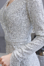 Gorgeous Sequins Long Sleeve V-Neck Mermaid Evening Gowns